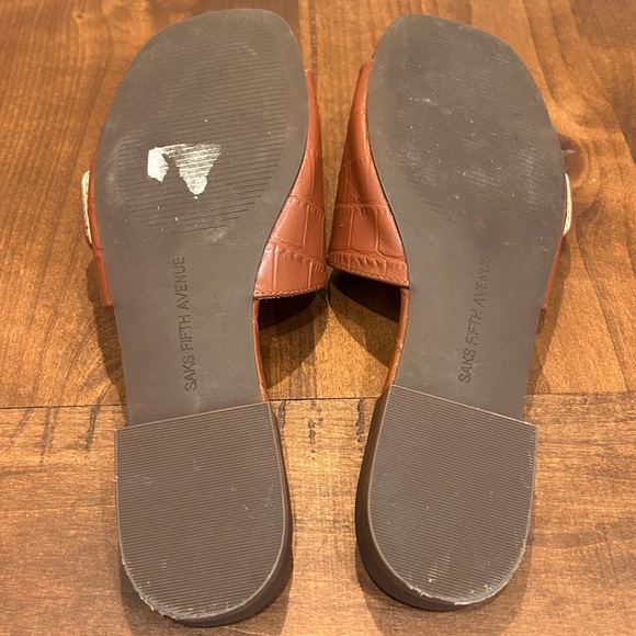 Saks Fifth Avenue Brown Leather Croc Embossed Buckle Slide Sandals 6.5 - Picture 4 of 5
